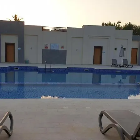 Almuzn Apartment Salalah Exterior photo